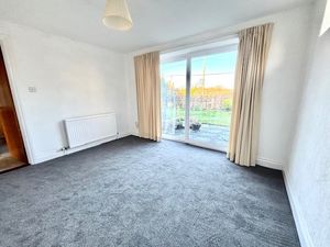 Dining Room- click for photo gallery